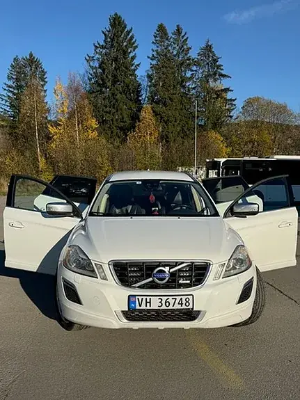 Volvo Xc60 2012 photo 2