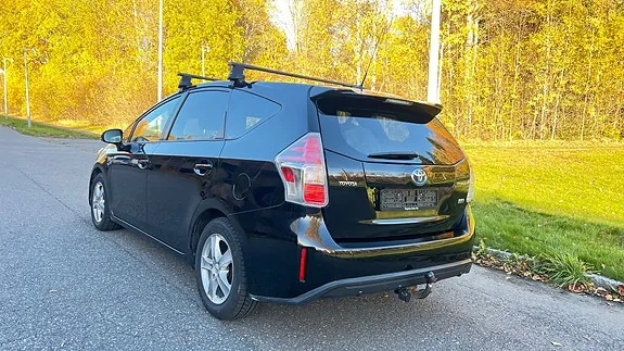 Toyota Prius 2017 photo 3