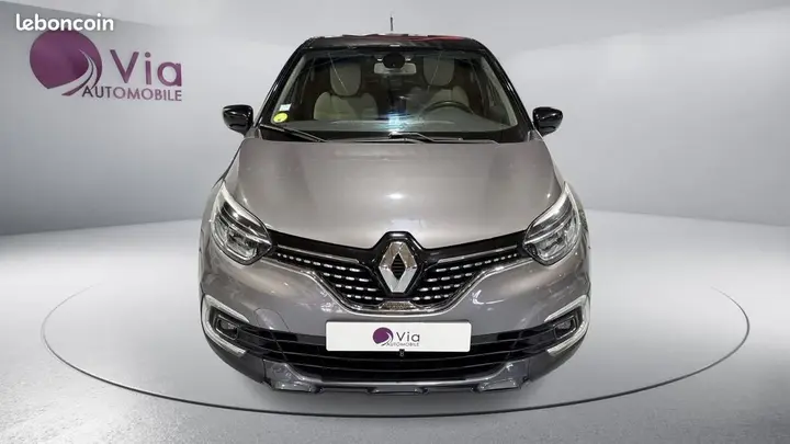 Renault Captur 2019 photo 2