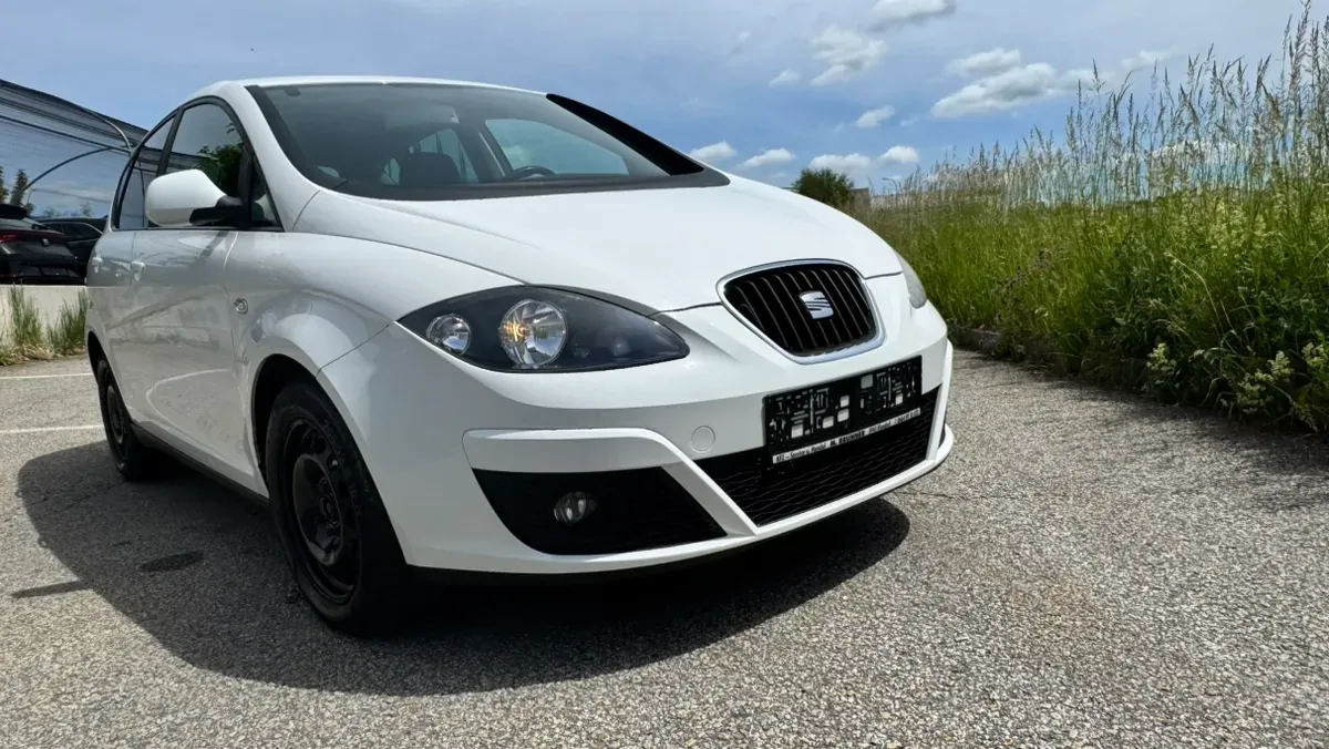 Seat Altea 2011 photo 2