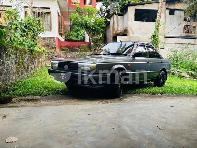 Nissan Sunny 1986 photo 5