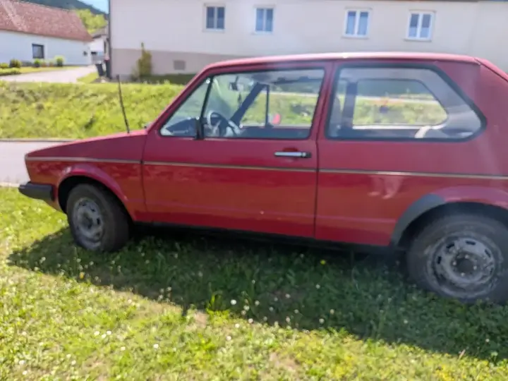 Volkswagen Golf 1985 photo 2