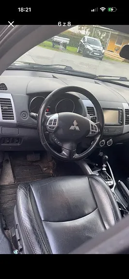 Mitsubishi Outlander 2010 photo 4