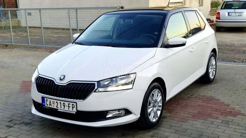 Skoda Fabia 2021 photo 3