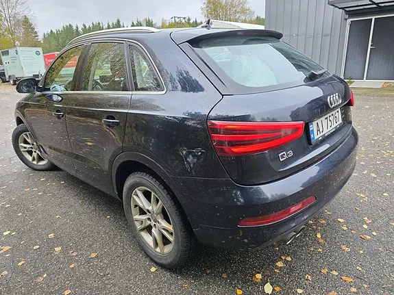 Audi Q3 2012 photo 3