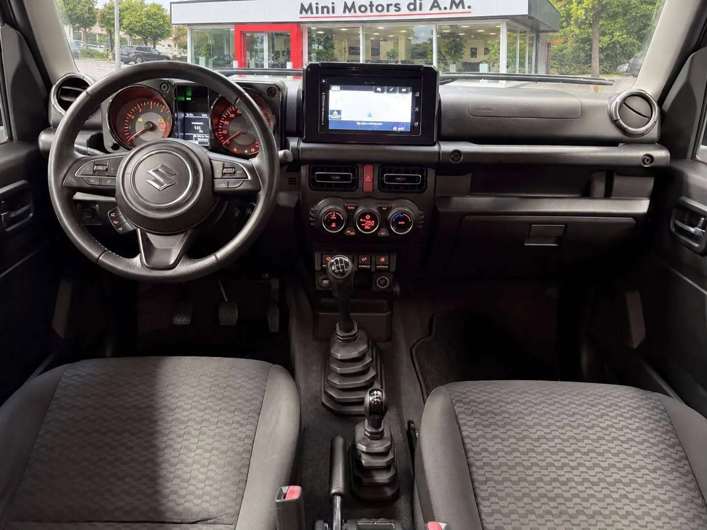 Suzuki Jimny 2018 photo 4