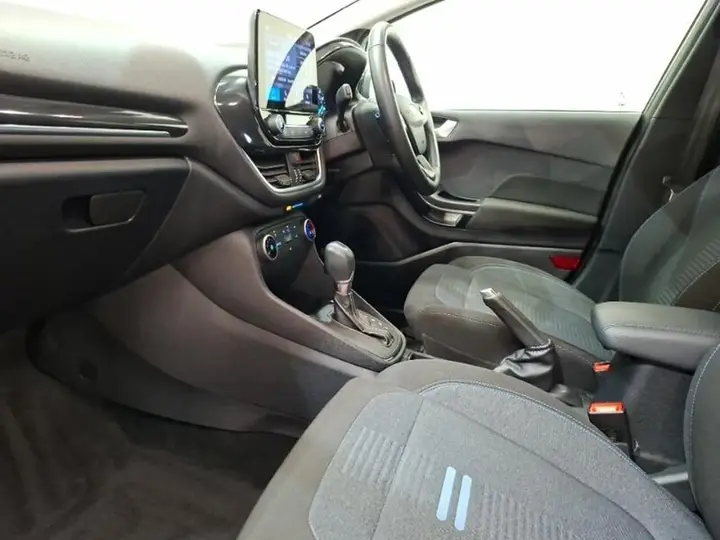Ford Fiesta 2023 photo 5