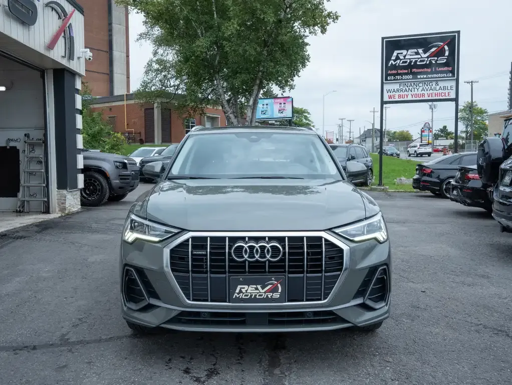 Audi Q3 2022 photo 2