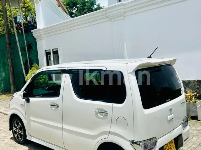 Suzuki Wagon R 2018 photo 3