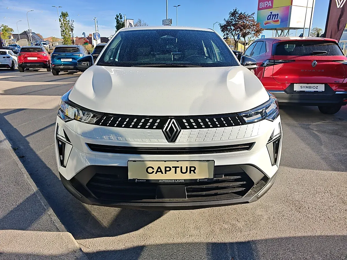 Renault Captur photo 2