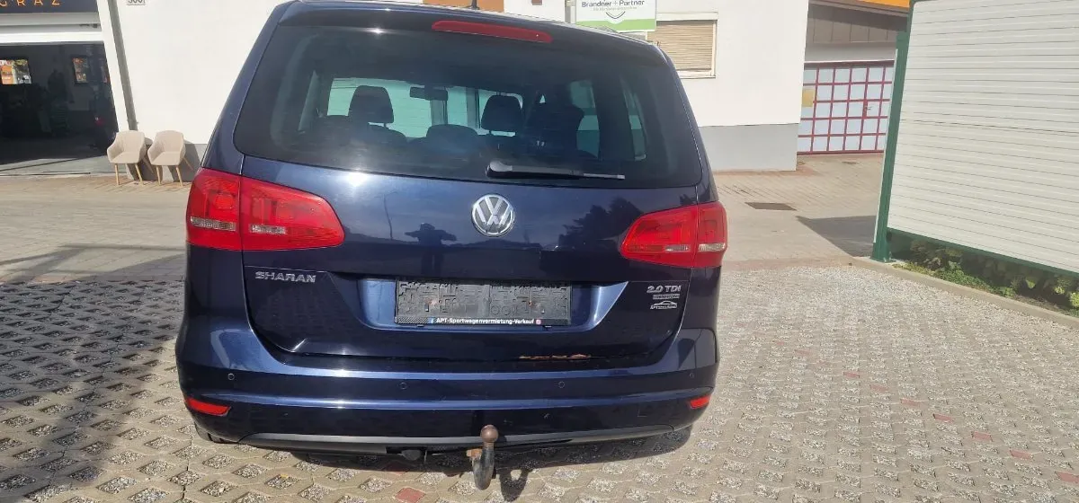 Volkswagen Sharan 2012 photo 3