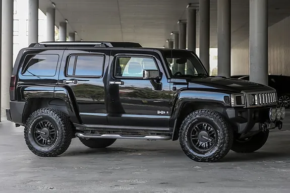 Hummer H3 2005 photo 2