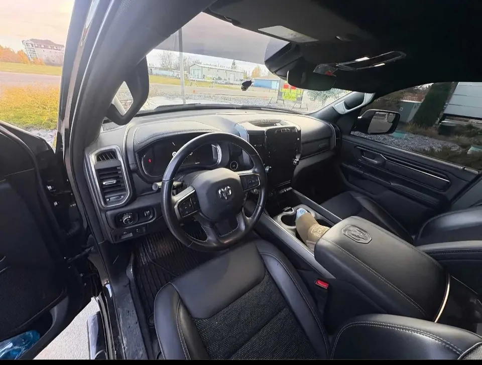 Dodge Ram 1500 2023 photo 3