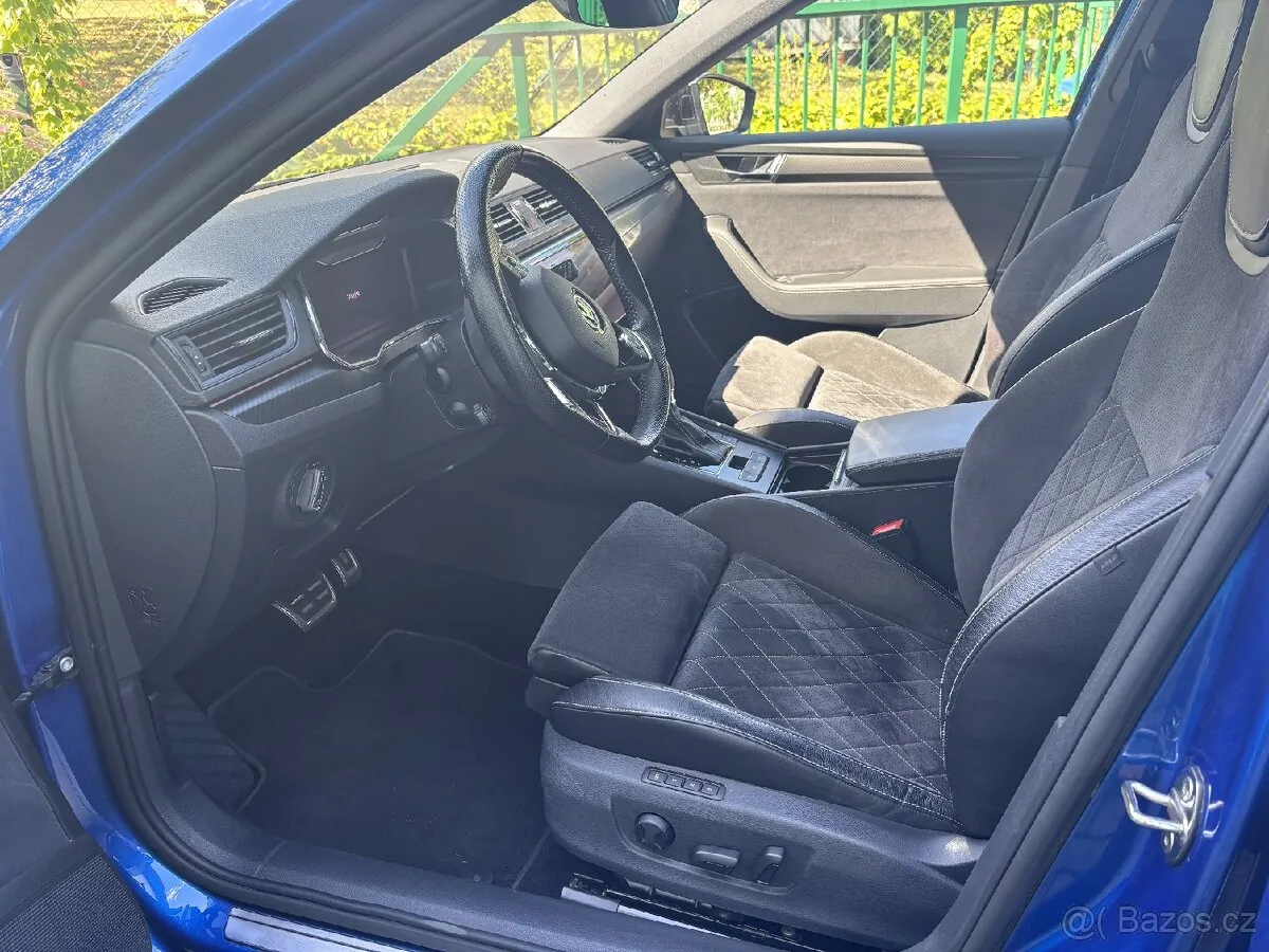 Skoda Superb 2021 photo 2