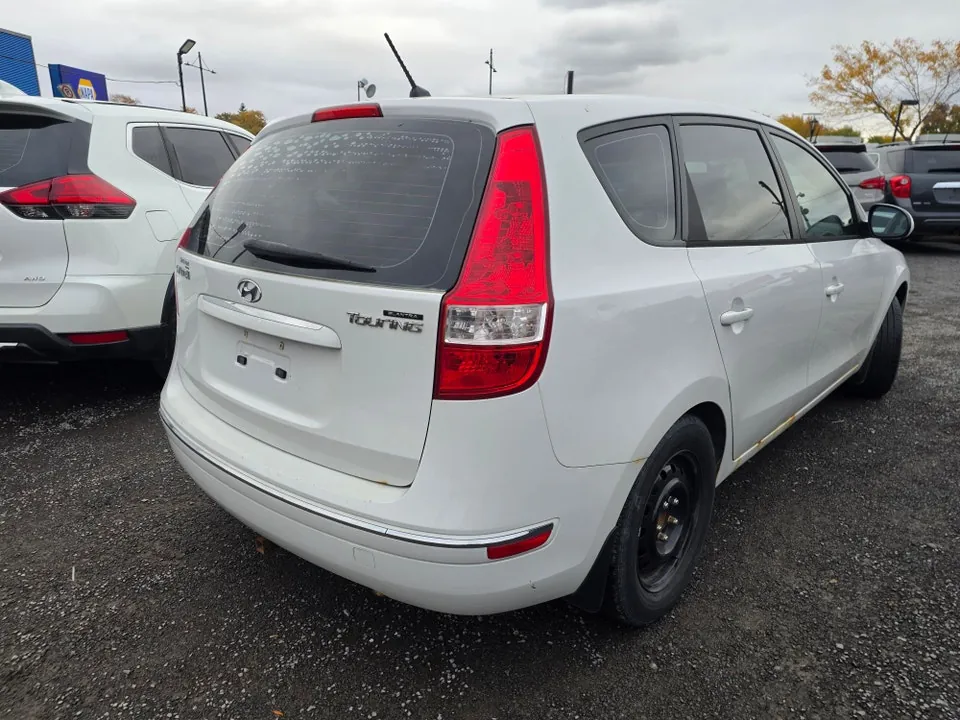 Hyundai Elantra 2010 photo 5