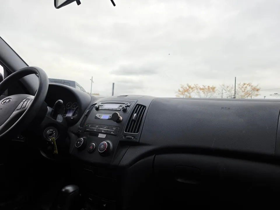Hyundai Elantra 2010 photo 4