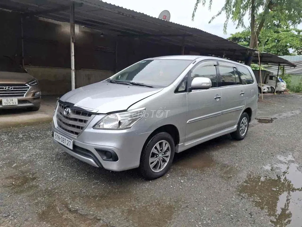 Toyota Innova 2015 photo 2