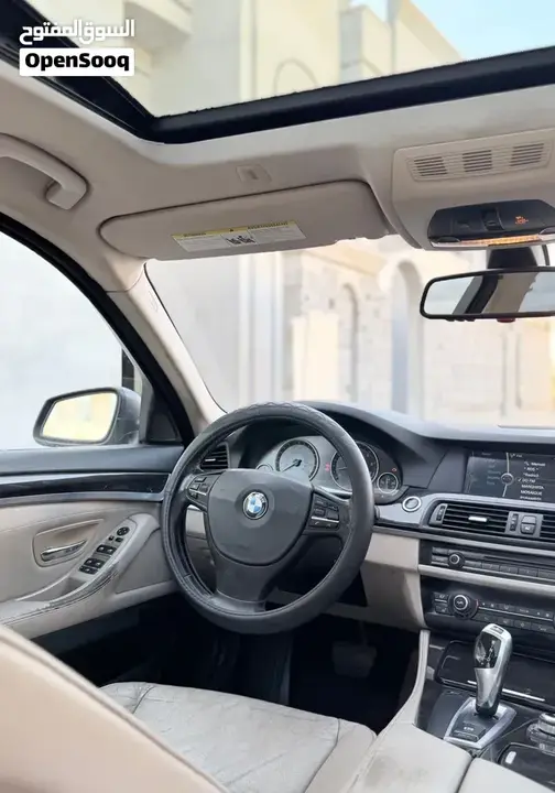 BMW 5 Series 2012 photo 2