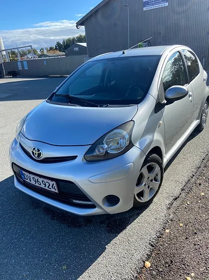Toyota Aygo 2012 photo 2
