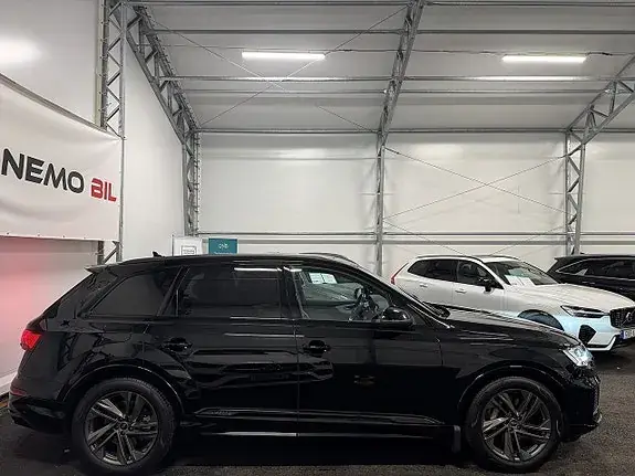 Audi Q7 2023 photo 4