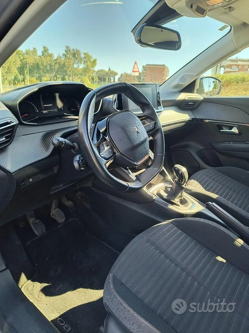 Peugeot 208 2021 photo 5