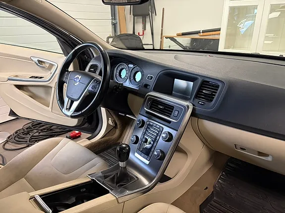 Volvo V60 2011 photo 5