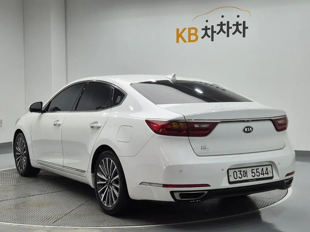 Kia K7 2018 photo 2