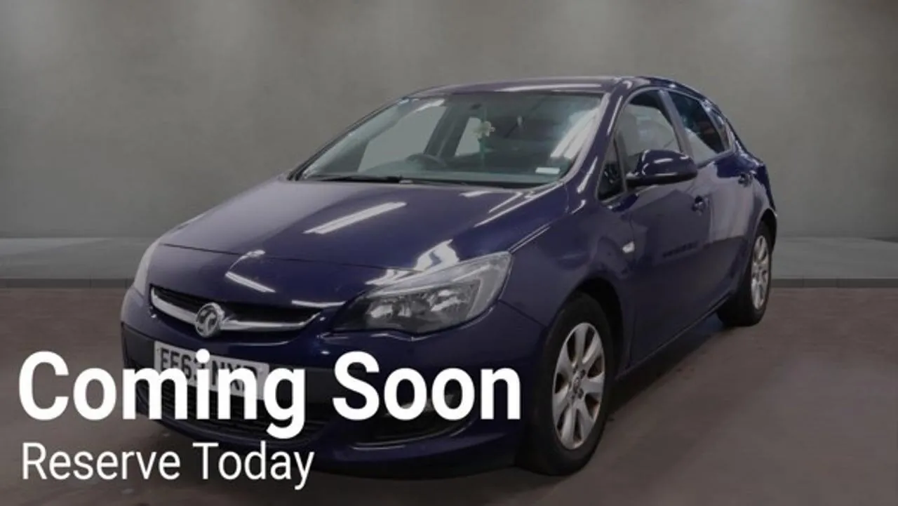 Vauxhall Astra 2014 photo 2