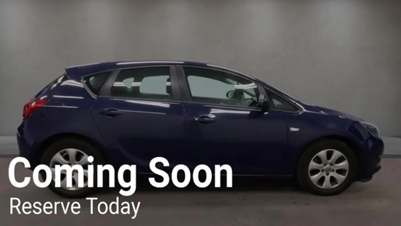 Vauxhall Astra 2014 photo 5
