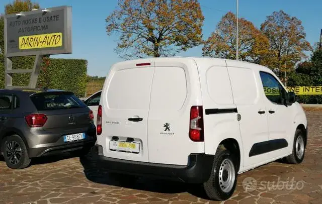 Peugeot Partner 2022 photo 5