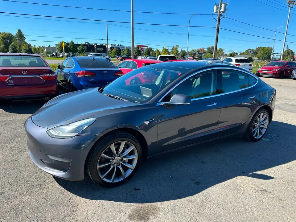 Tesla Model 3 2020 photo 2