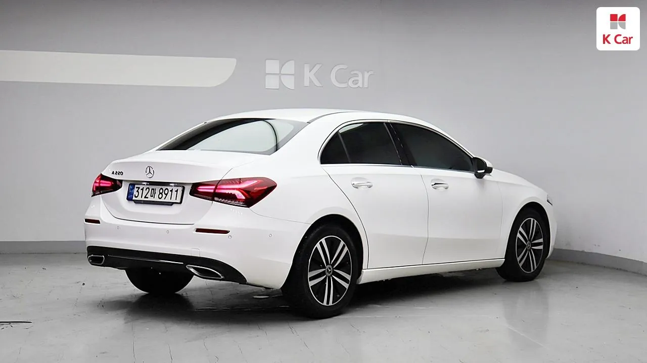 Mercedes-Benz A-Class 2021 photo 3