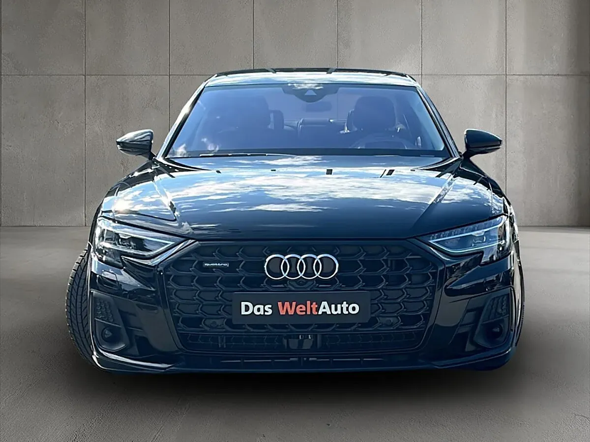 Audi A8 2025 photo 2
