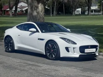 Jaguar F-Type 2015 photo 2