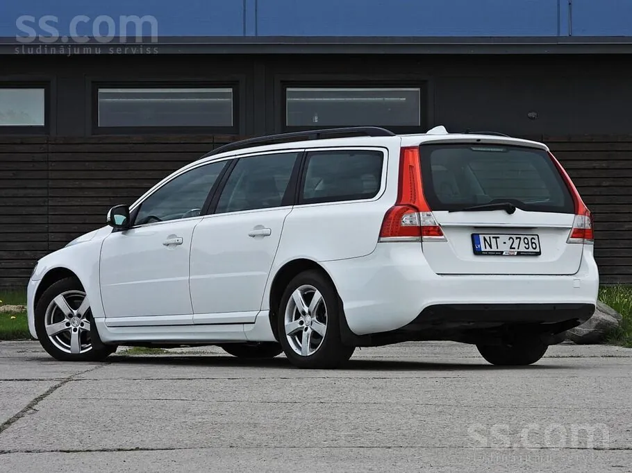 Volvo V70 2015 photo 5