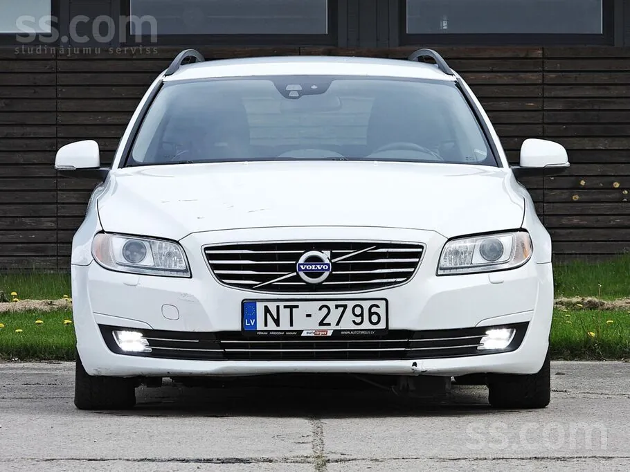 Volvo V70 2015 photo 2