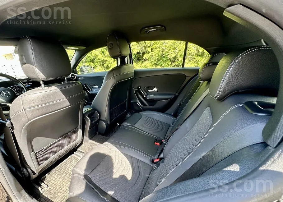 Mercedes-Benz A180 2019 photo 5