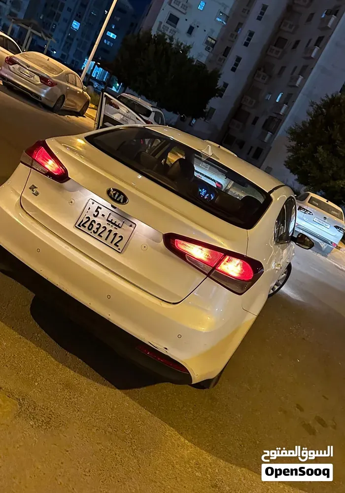 Kia K3 2016 photo 5