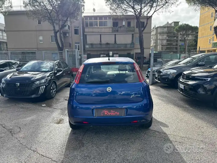 Fiat Grande Punto 2006 photo 4