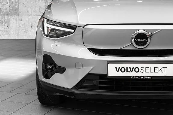 Volvo Xc40 2023 photo 2