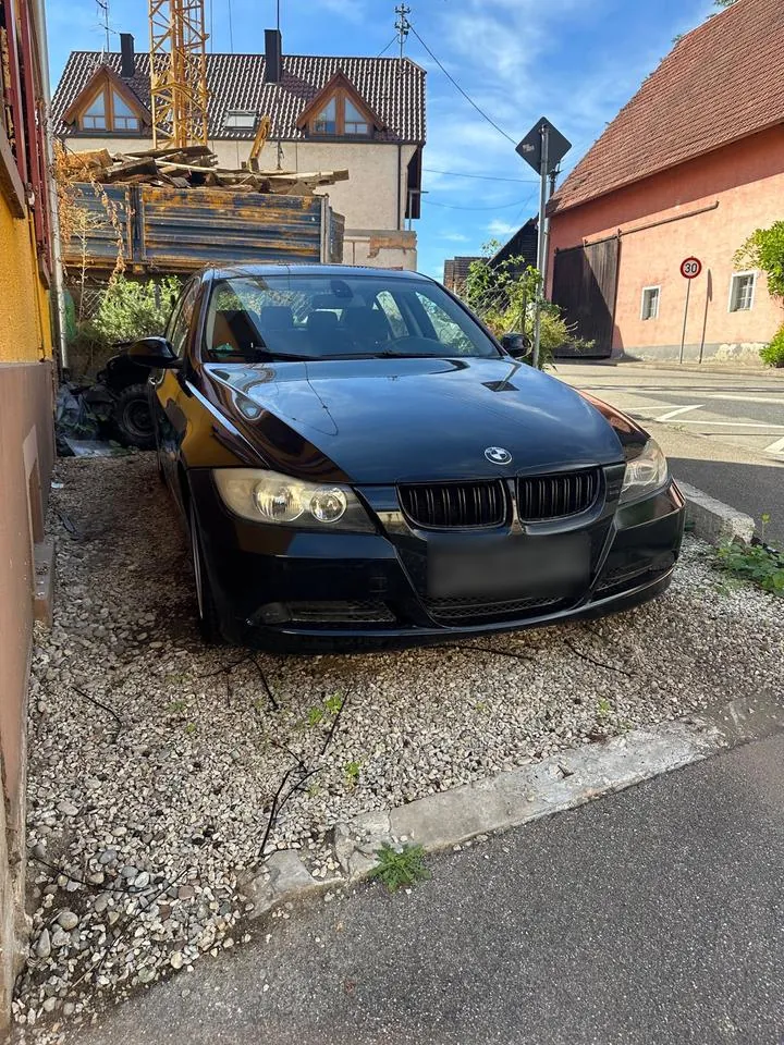 BMW E90