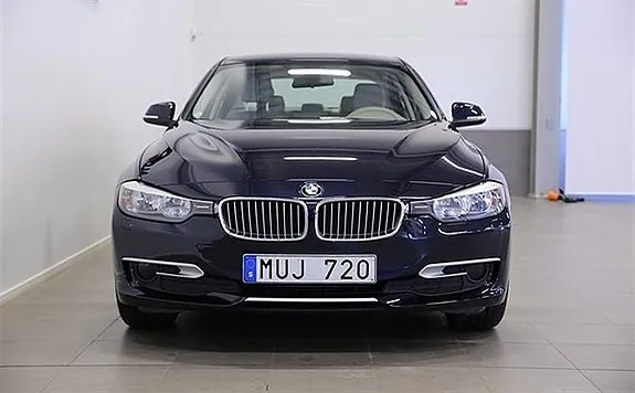 BMW 320D 2012 photo 3