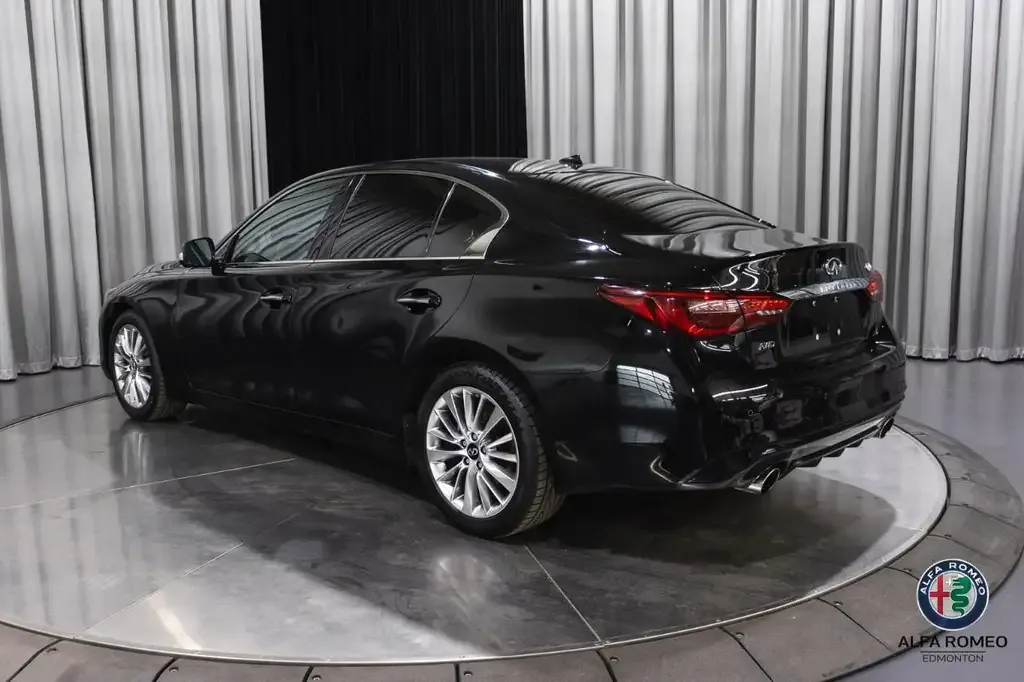 Infiniti Q50 2021 photo 3