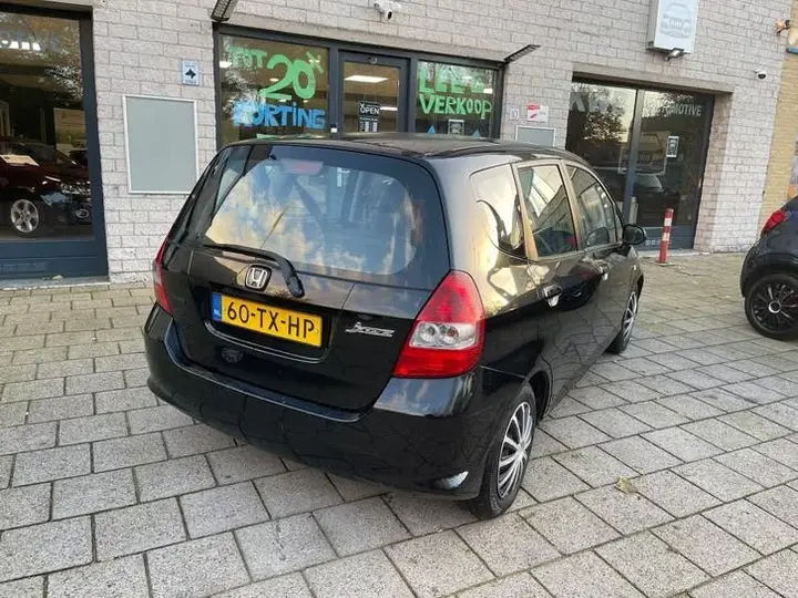 Honda Jazz 2005 photo 3