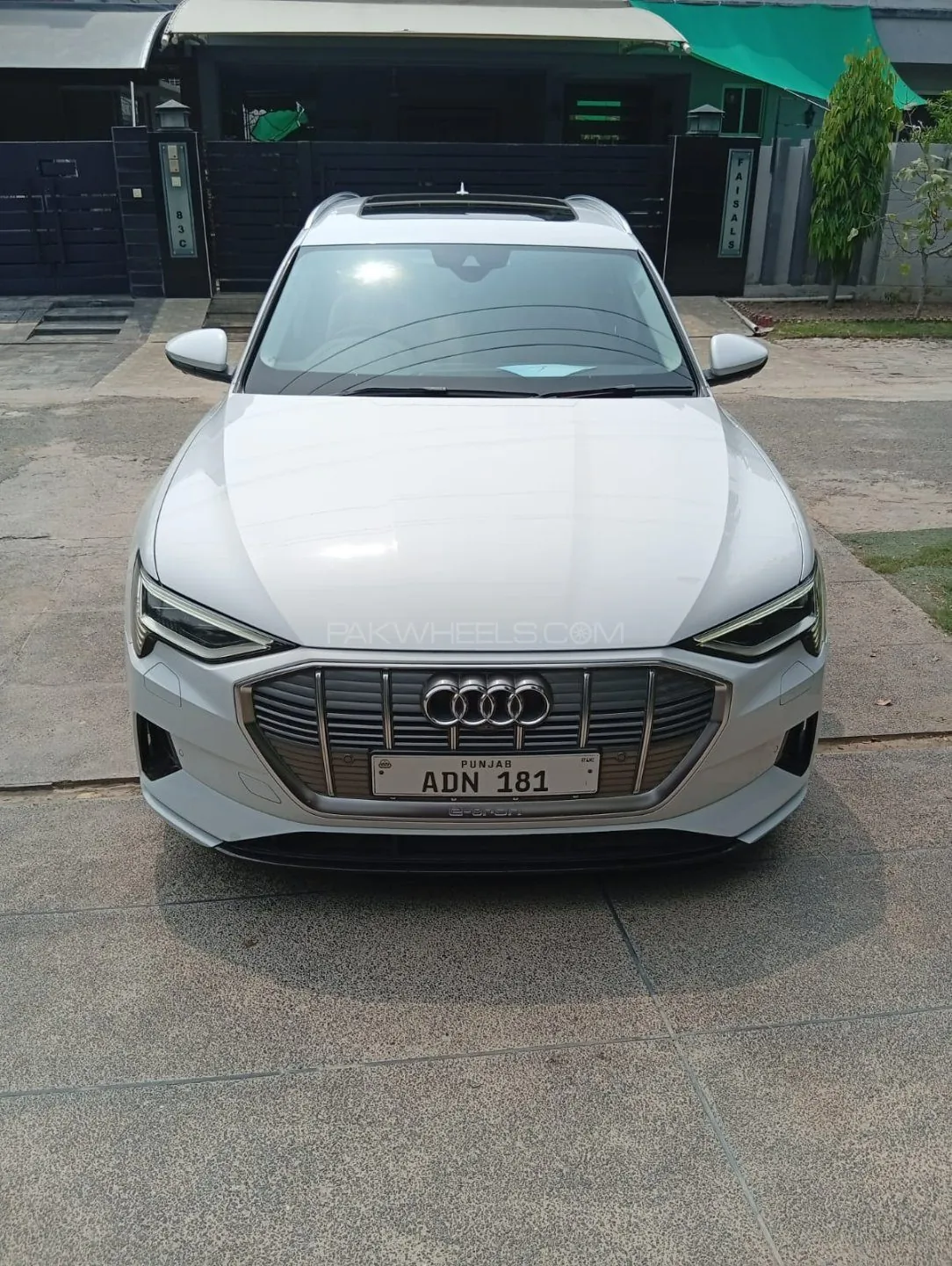 Audi E-Tron