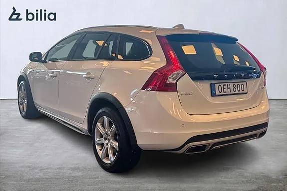 Volvo V60 Cross Country 2018 photo 4