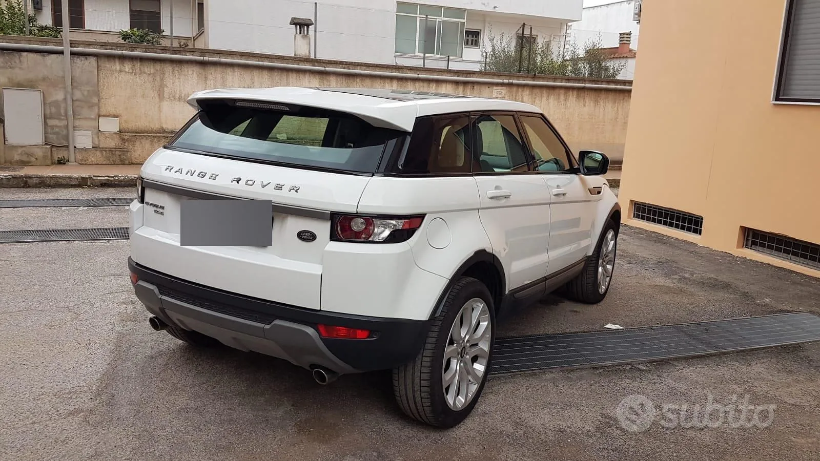 Land Rover Range Rover Evoque 2013 photo 3