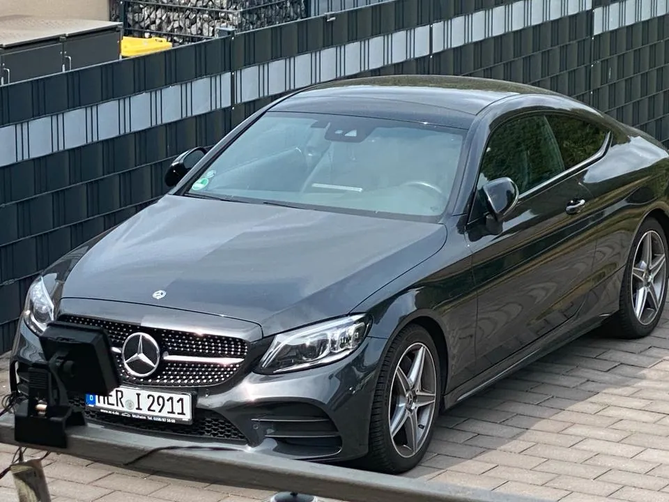 Mercedes-Benz C300