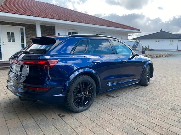 Audi E-Tron S 2021 photo 3