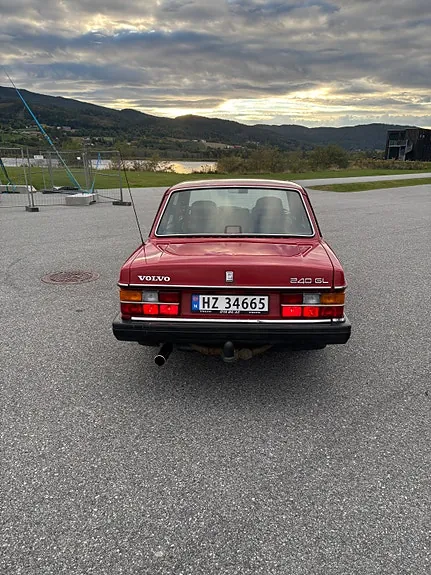 Volvo 240 1988 photo 4